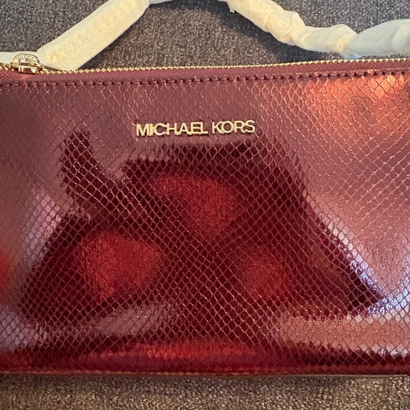 NWT Michael Kors Burgundy Shoulder Bag - Picture 2 of 4